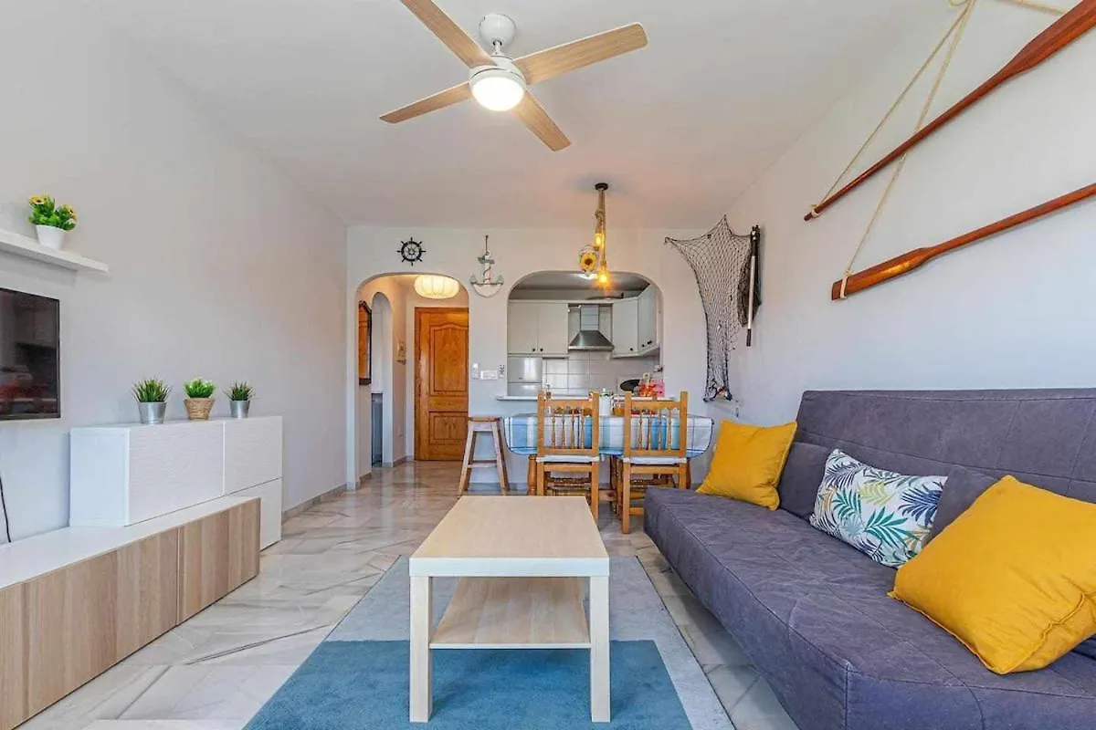 797 Holiday Rentals - Luminoso Piso Para 4 En Arroyo De La Miel Apartment