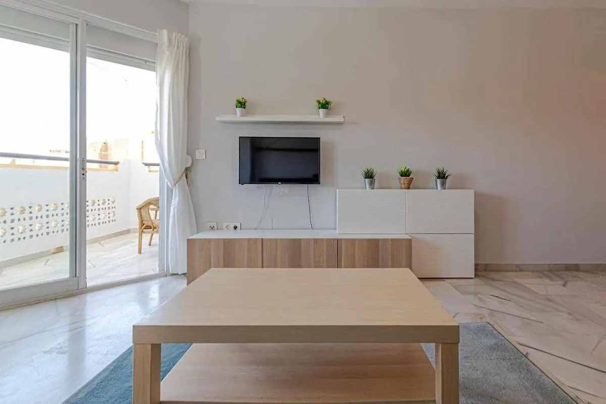 797 Holiday Rentals - Luminoso Piso Para 4 En 阿罗约德拉迷雅