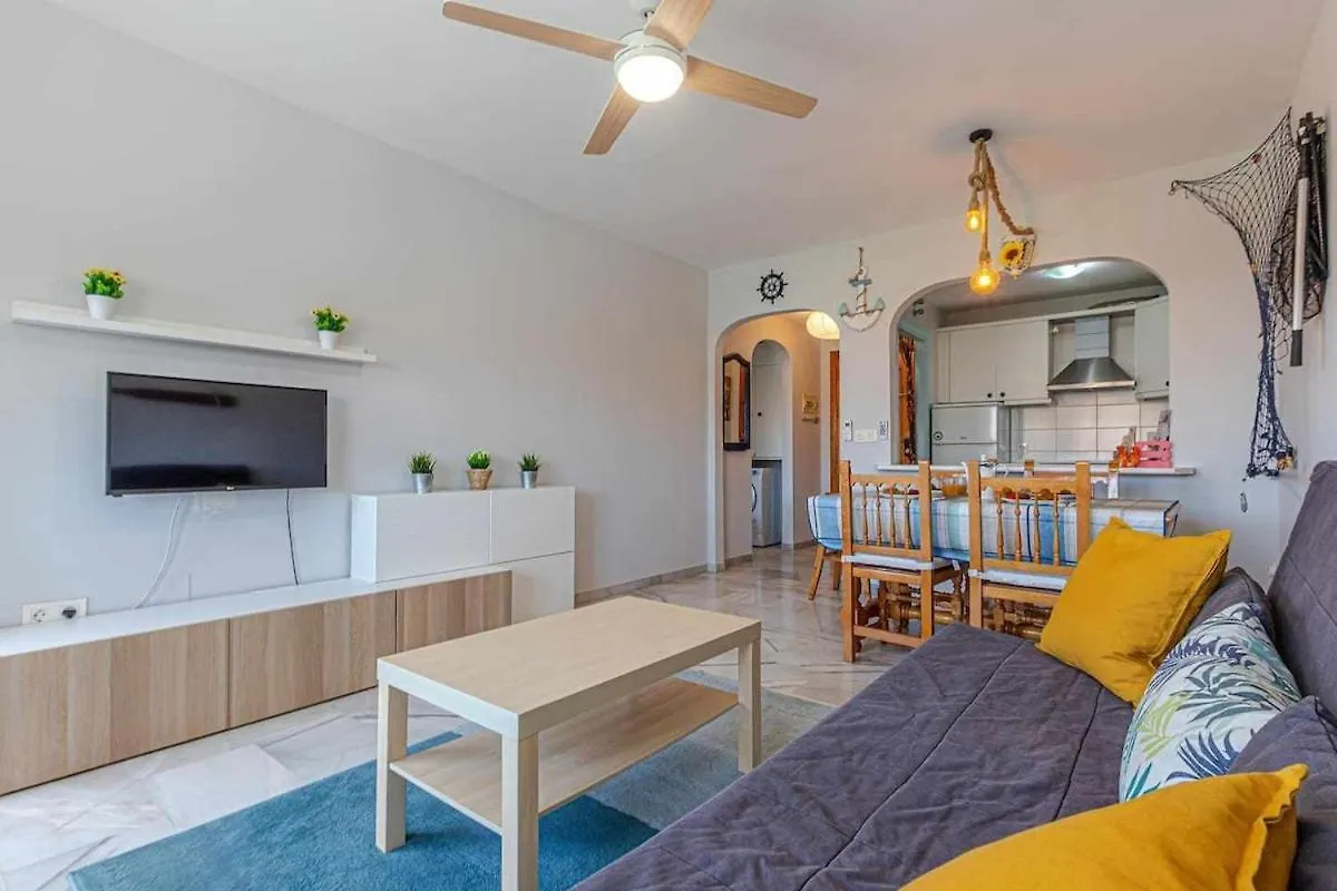 797 Holiday Rentals - Luminoso Piso Para 4 En 阿罗约德拉迷雅 公寓